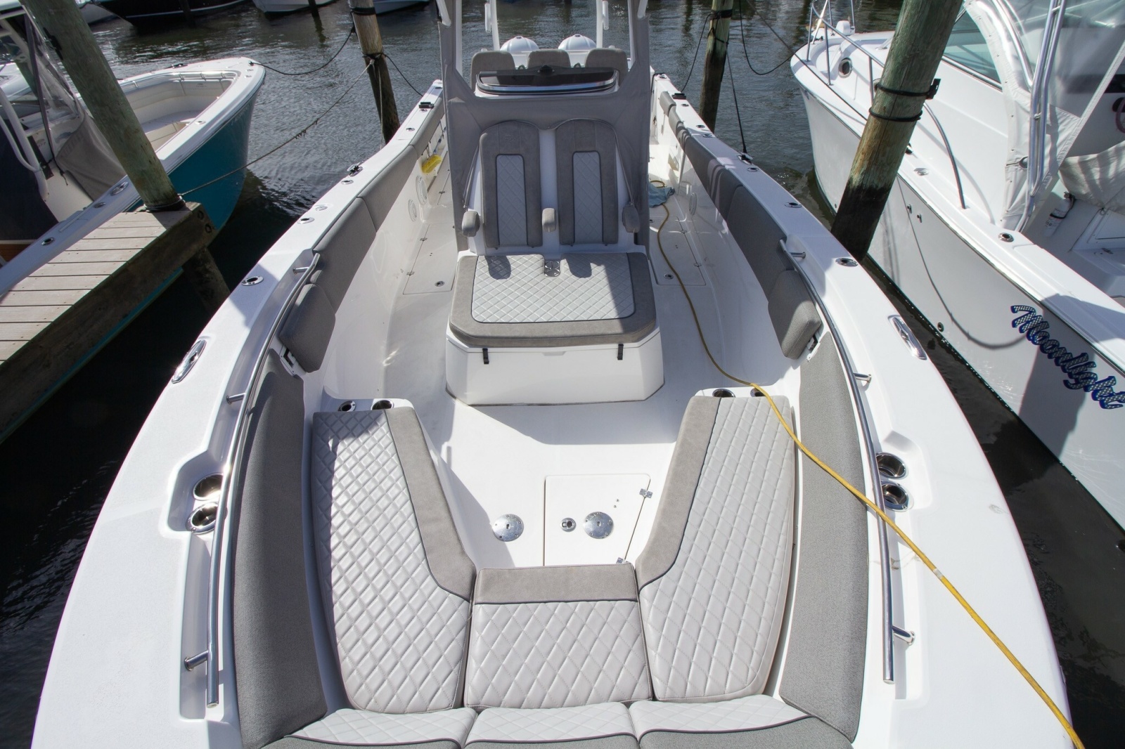 2019 Sea Fox 328 Commander — Cedar Wind