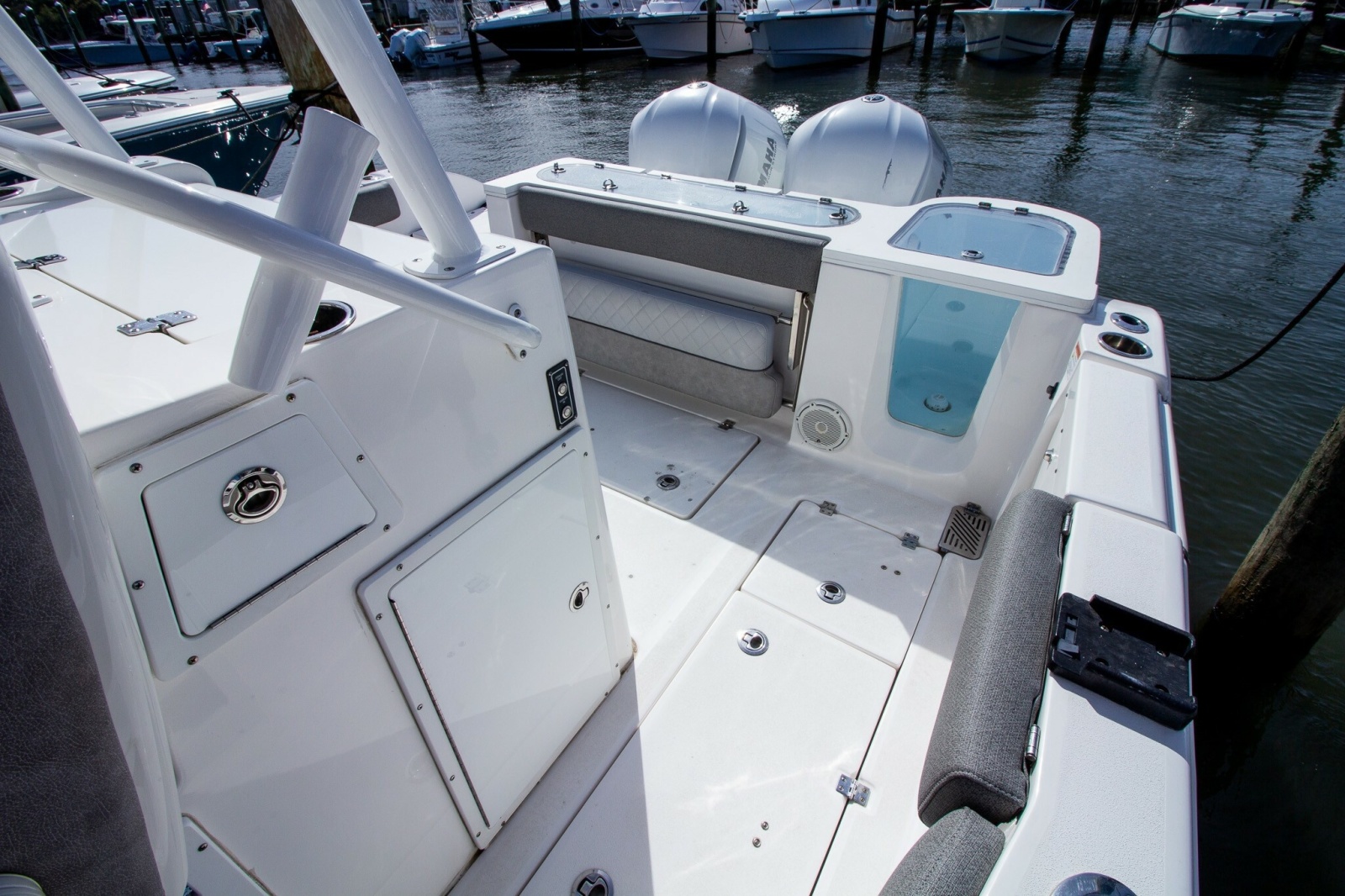 2019 Sea Fox 328 Commander — Cedar Wind