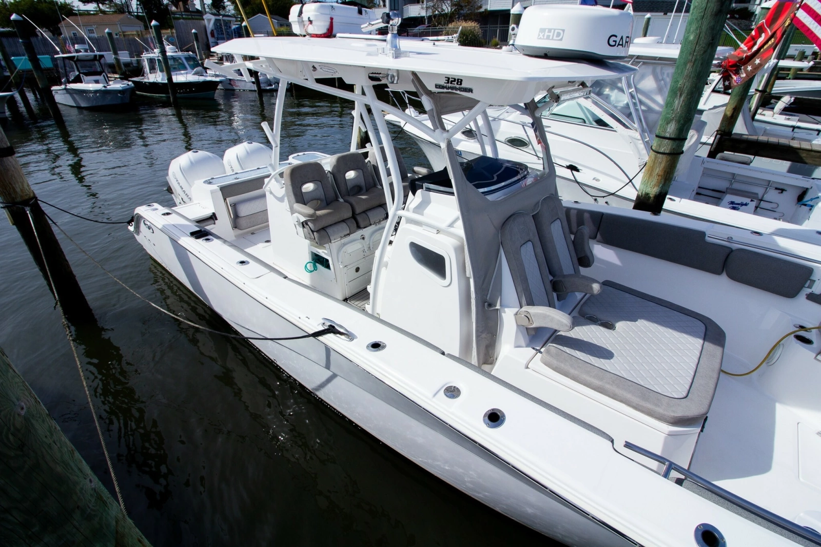 2019 Sea Fox 328 Commander