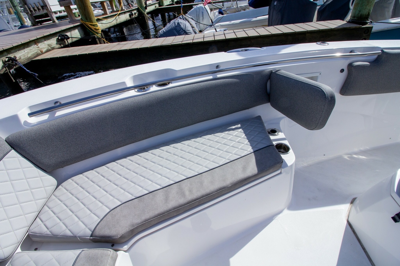 2019 Sea Fox 328 Commander — Cedar Wind