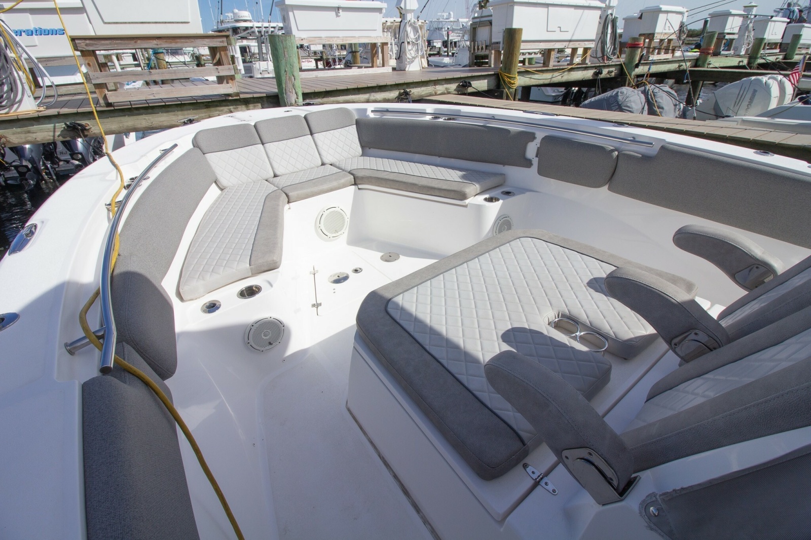 2019 Sea Fox 328 Commander — Cedar Wind