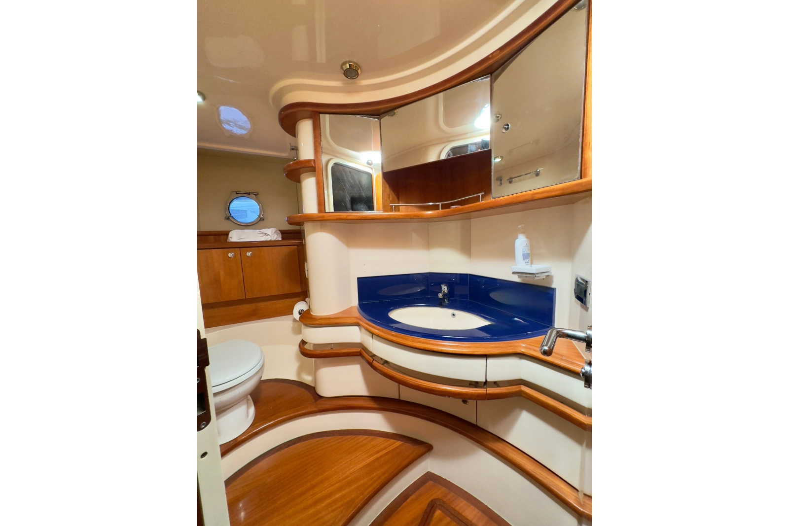 2007 Azimut 55E