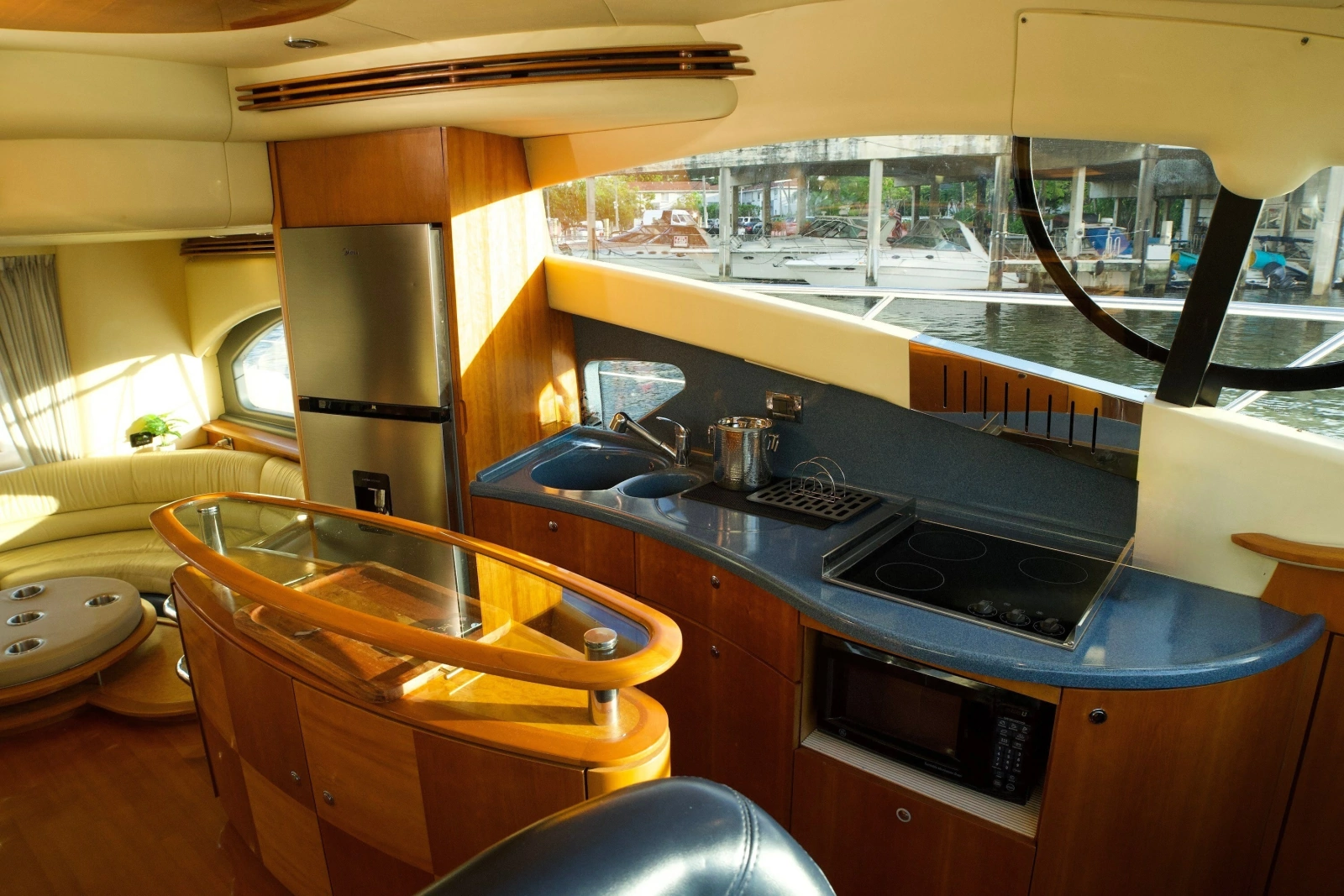 2007 Azimut 55E
