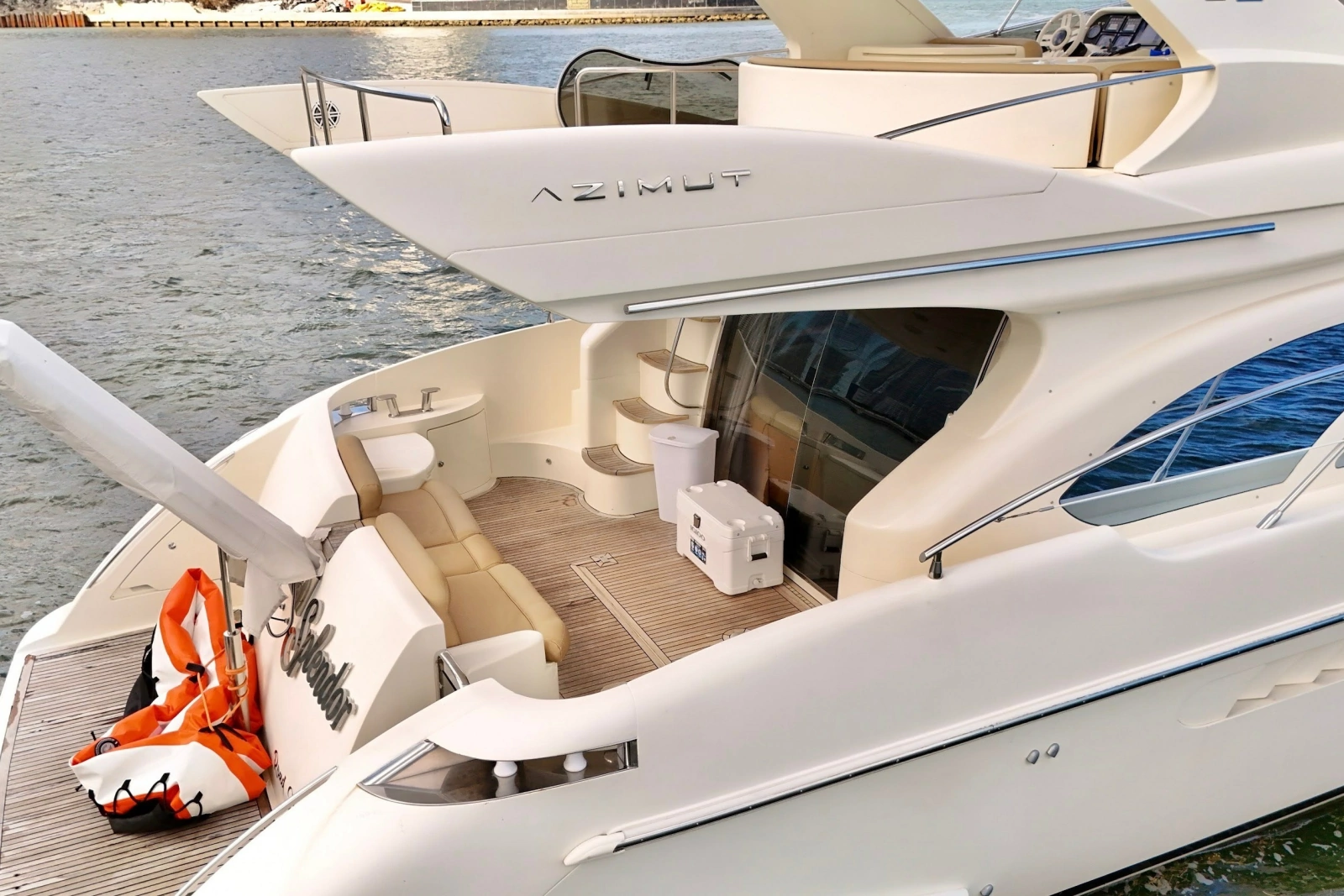 2007 Azimut 55E