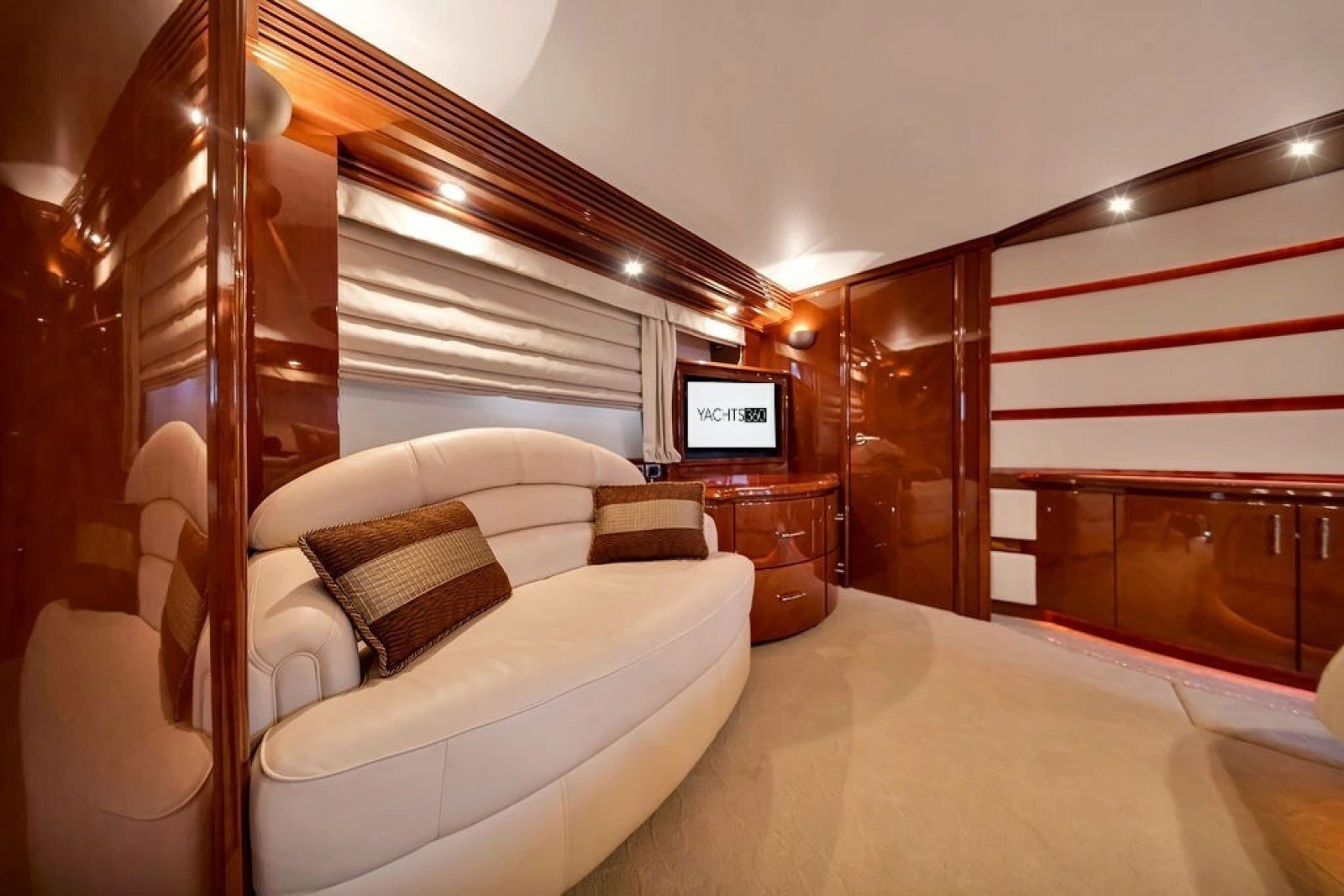 2007 Marquis 65