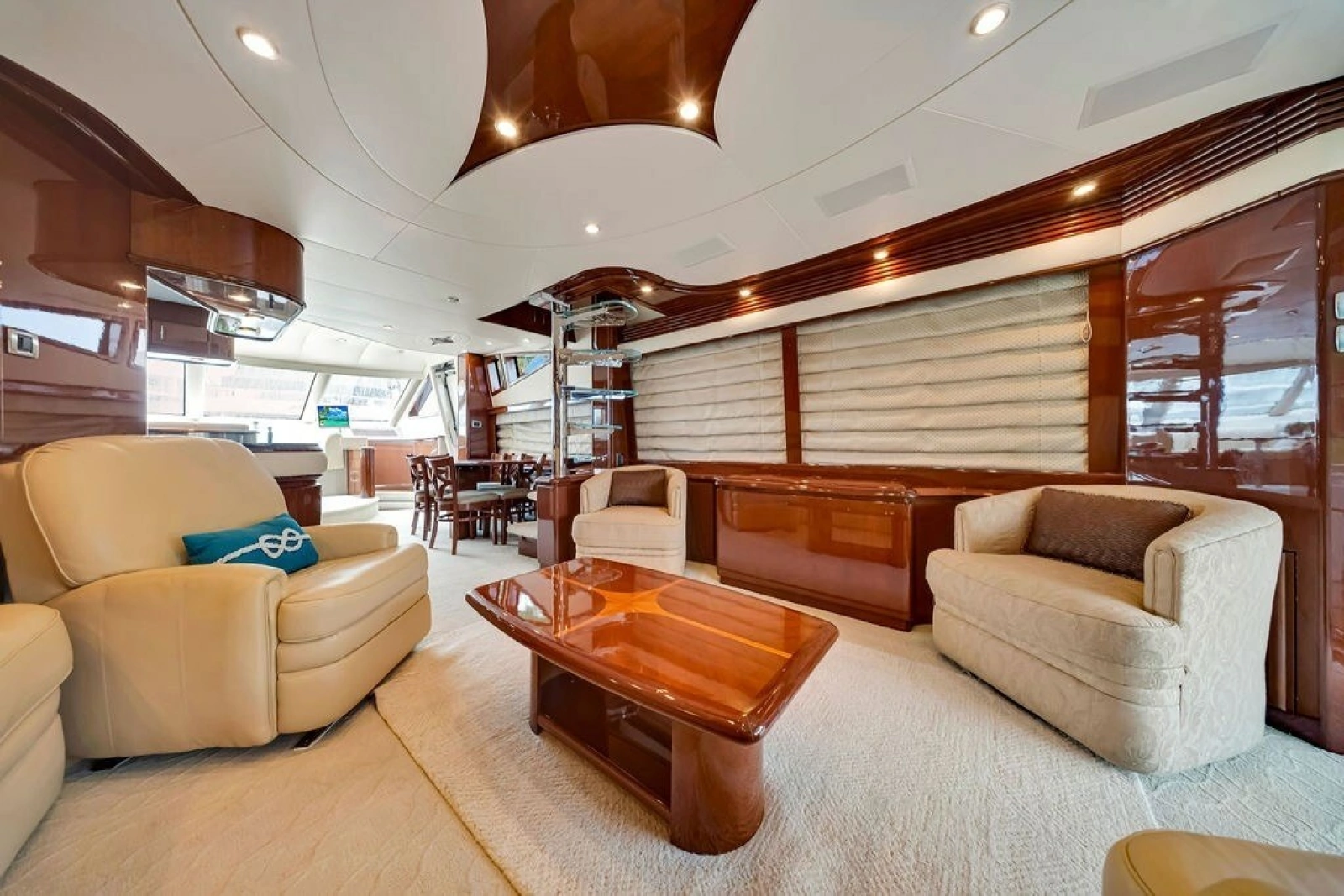 2007 Marquis 65
