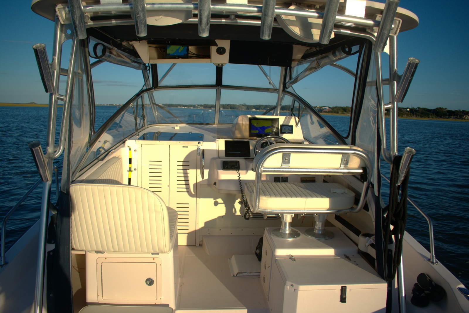 2003 Grady-White Marlin 300