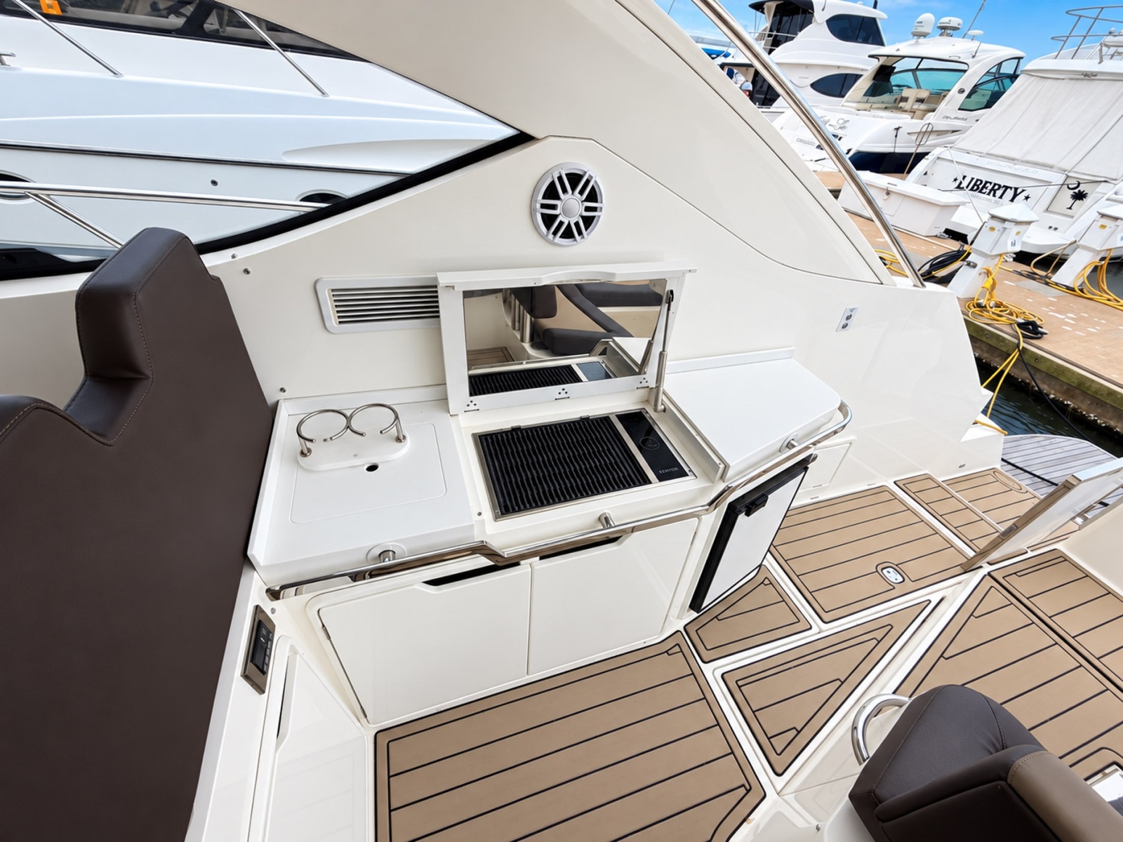 2017 Galeon 385 HTS