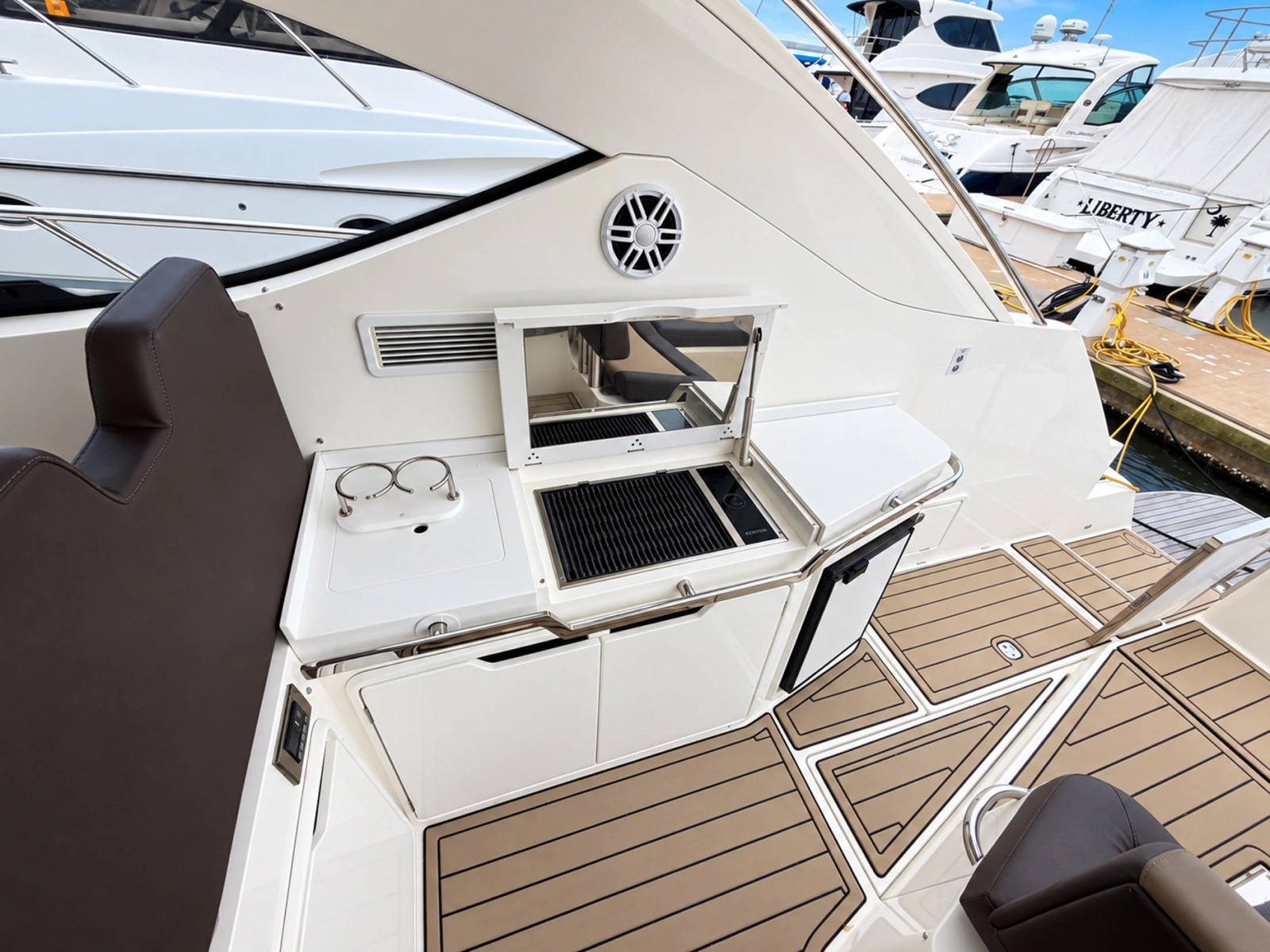 2017 Galeon 385 HTS