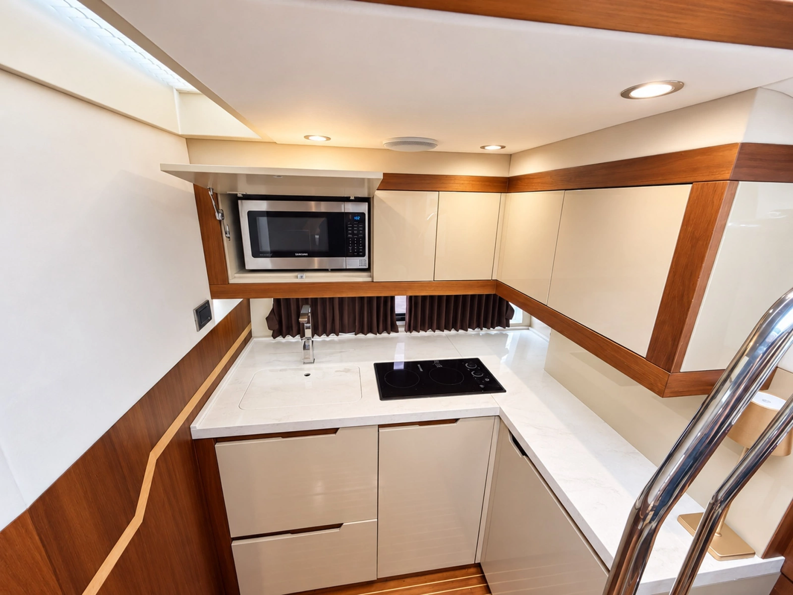 2017 Galeon 385 HTS