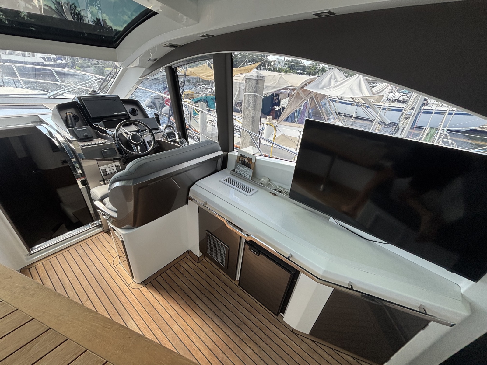 2019 Galeon 485 HTS — Wild Side
