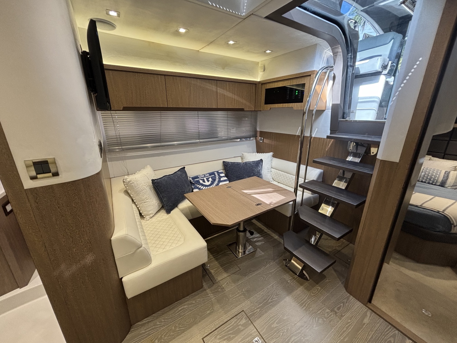 2019 Galeon 485 HTS — Wild Side
