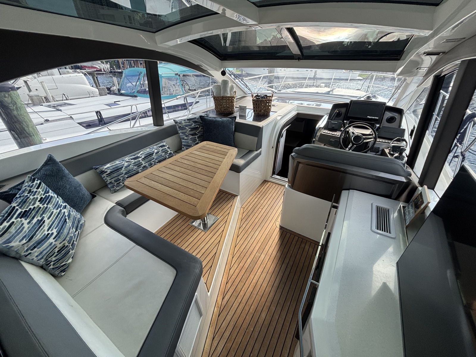 2019 Galeon 485 HTS — Wild Side
