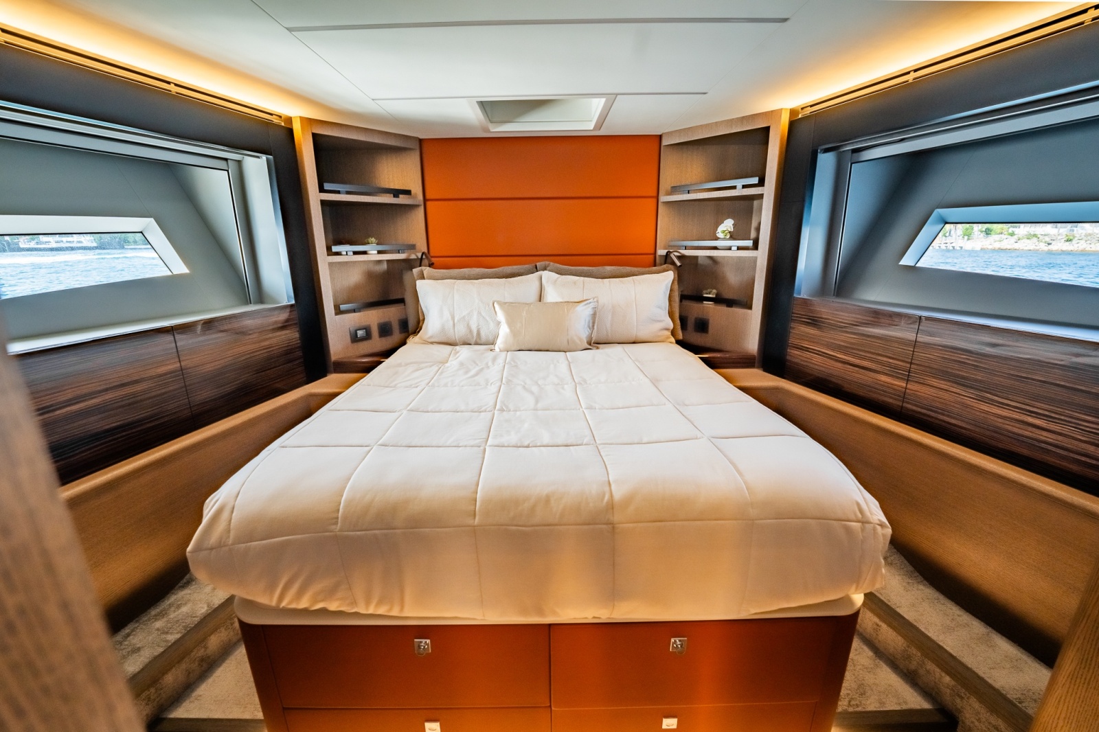 2024 Astondoa 66 FLY — BLUE OCEAN