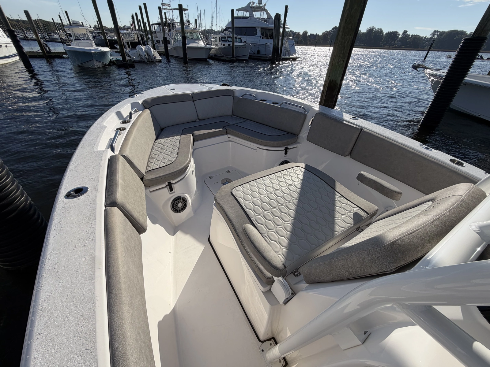2023 Sea Fox 268 Commander