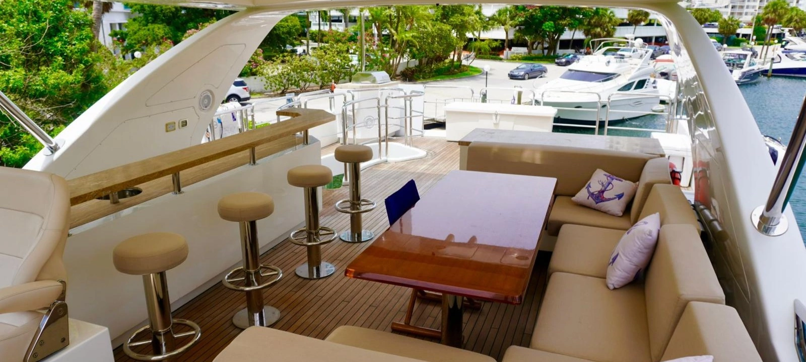 2015 Azimut 