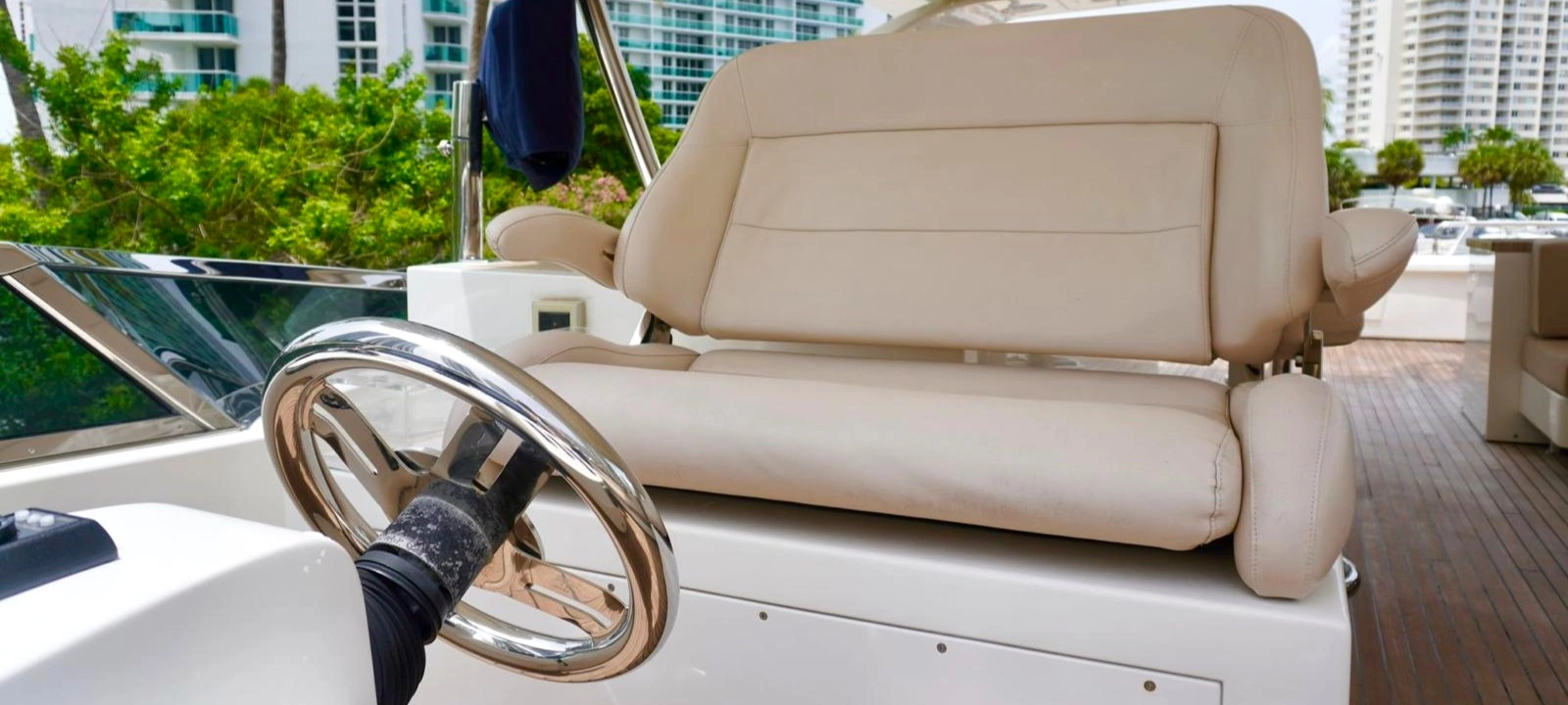 2015 Azimut 