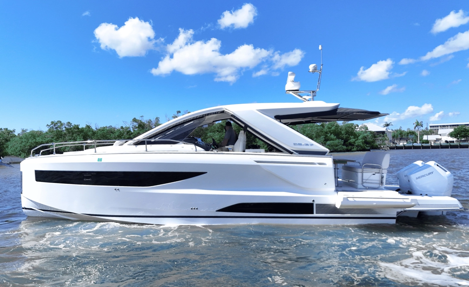 2025 Jeanneau DB37