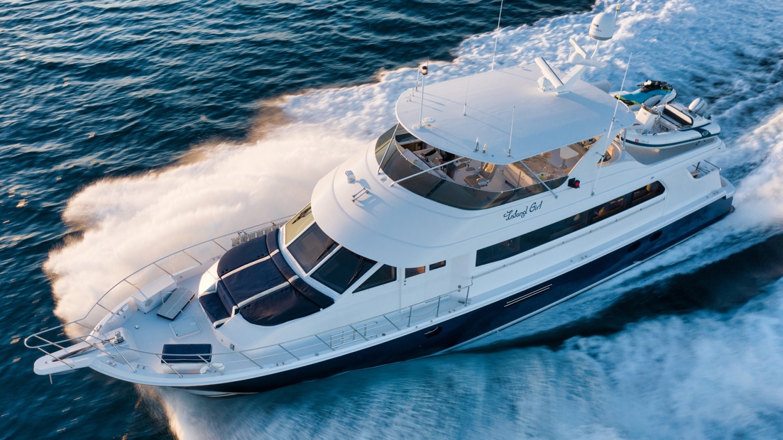 2002 Hatteras CPMY — Vita Brevis
