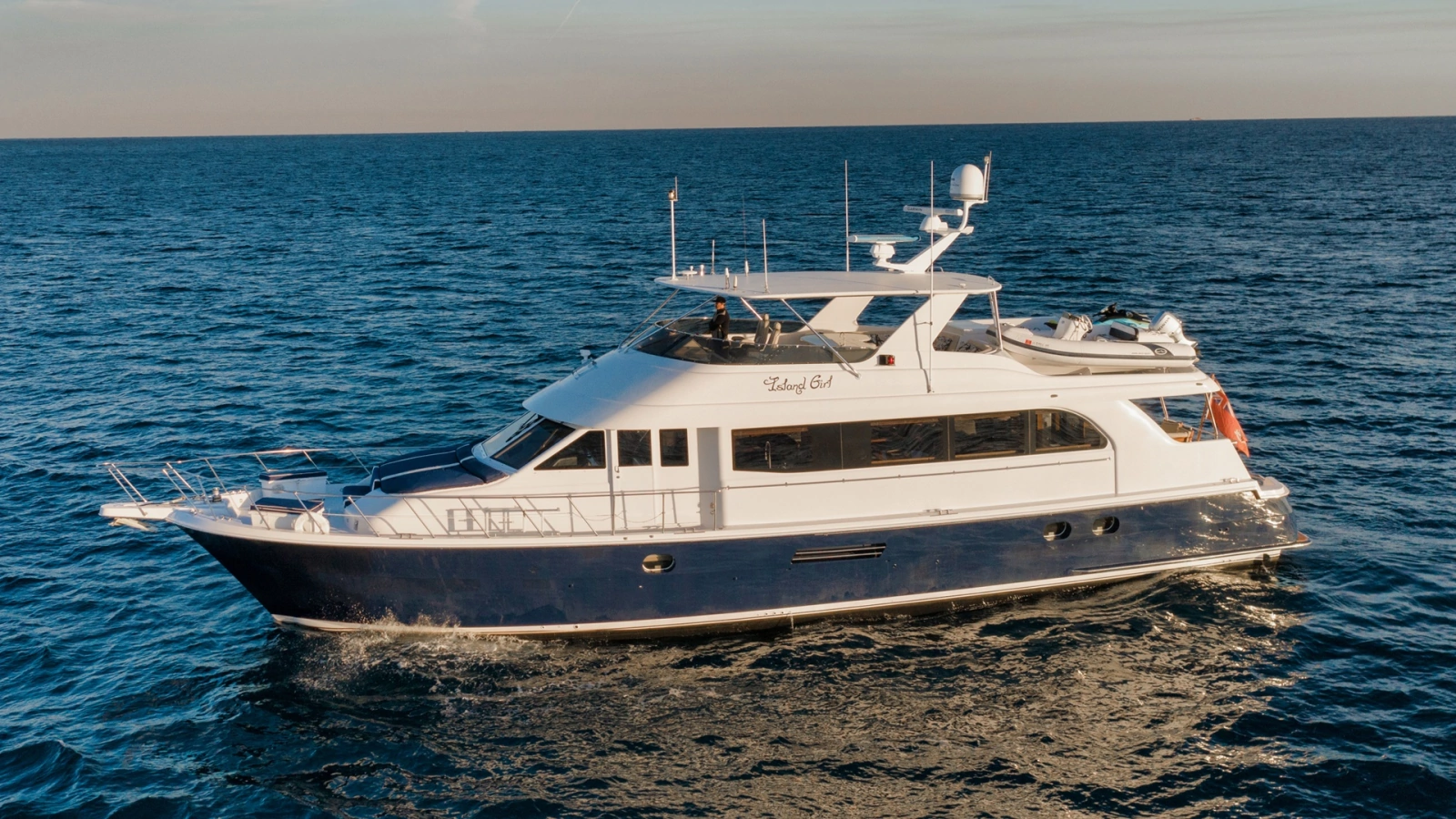 2002 Hatteras CPMY
