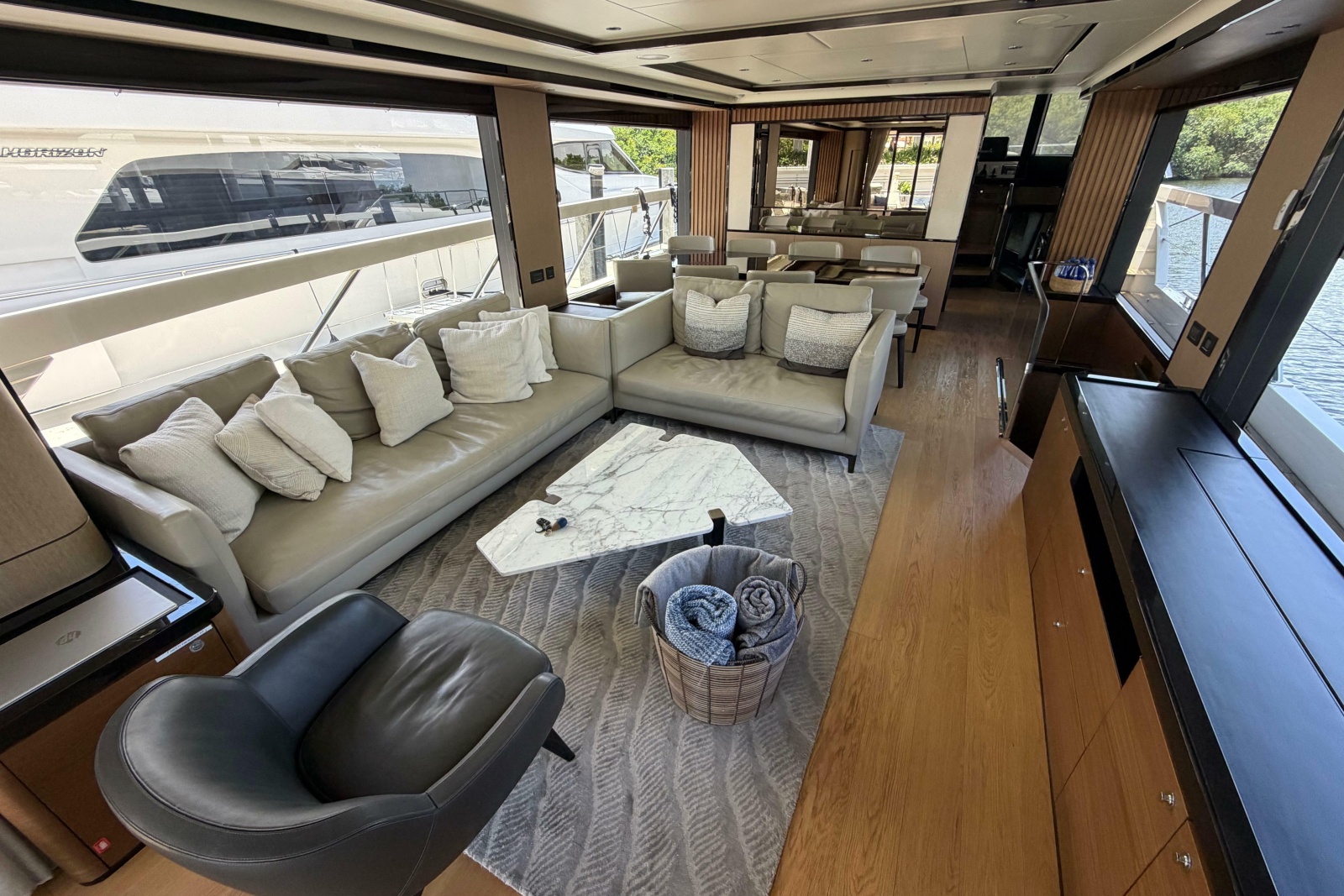 2024 Absolute Navetta 75 — STELLA