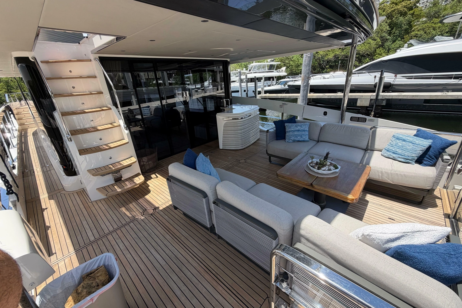 2024 Absolute Navetta 75