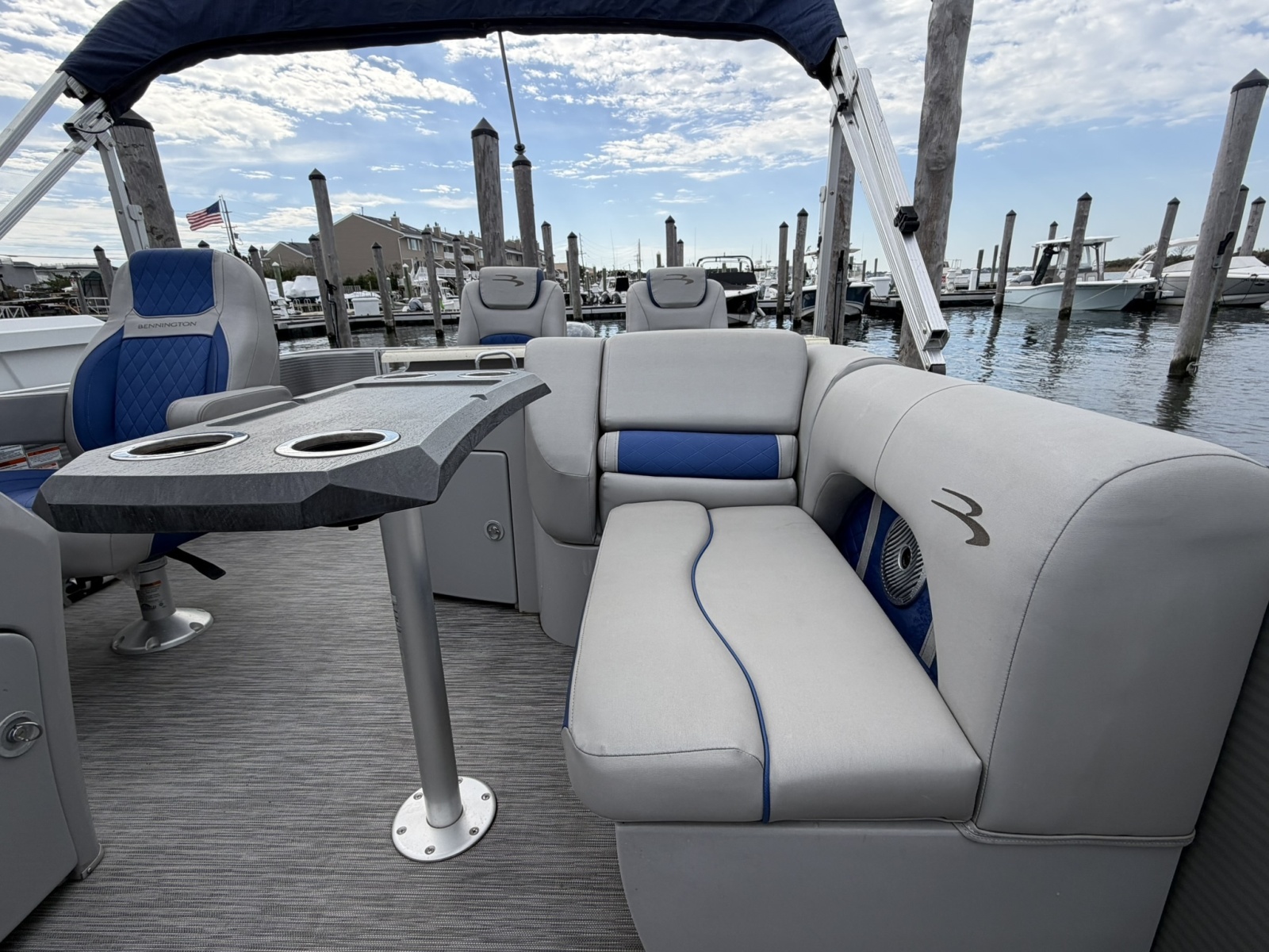 2021 Bennington 23 SBRXP