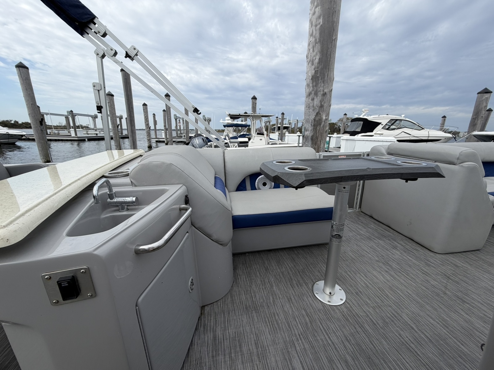 2021 Bennington 23 SBRXP