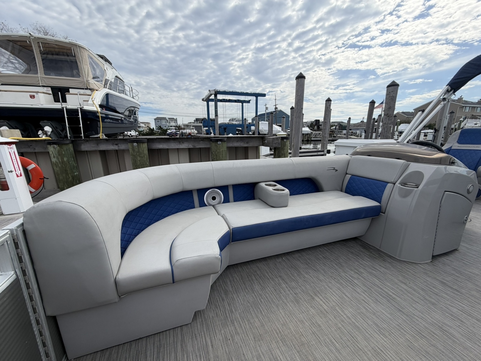 2021 Bennington 23 SBRXP