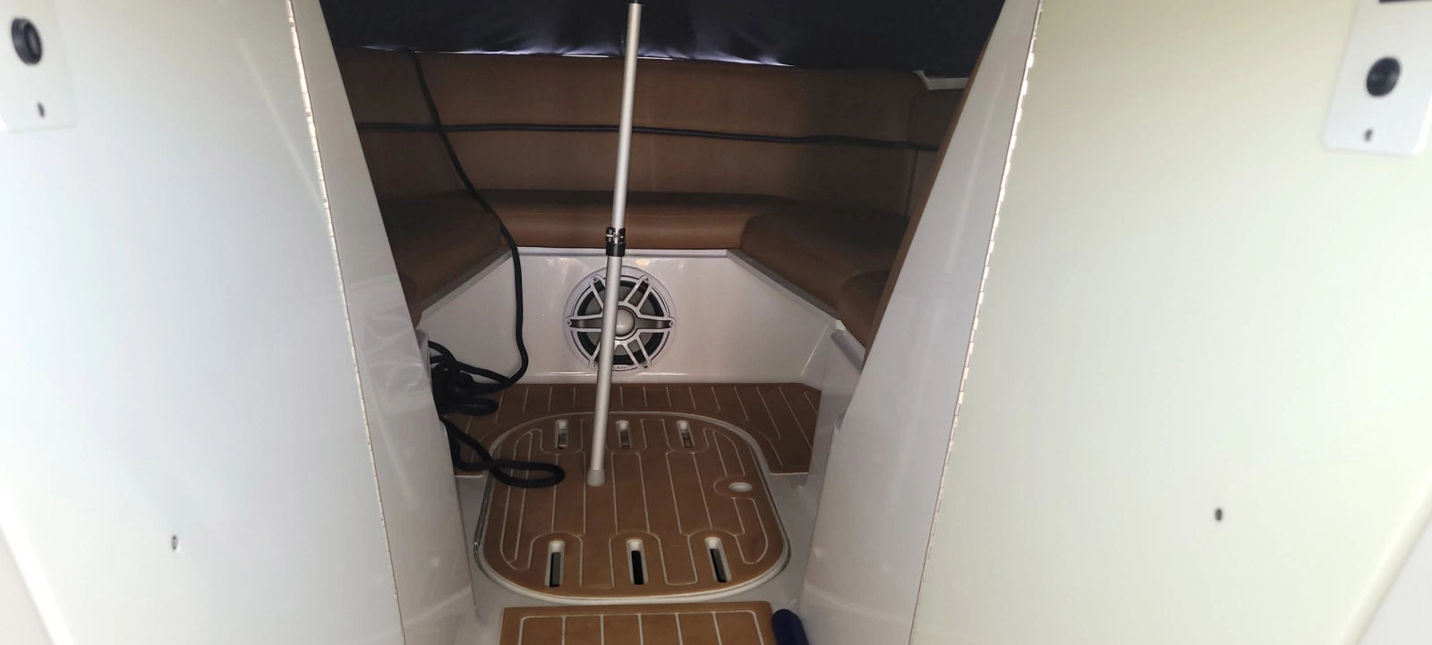 2008 Four Winns H310