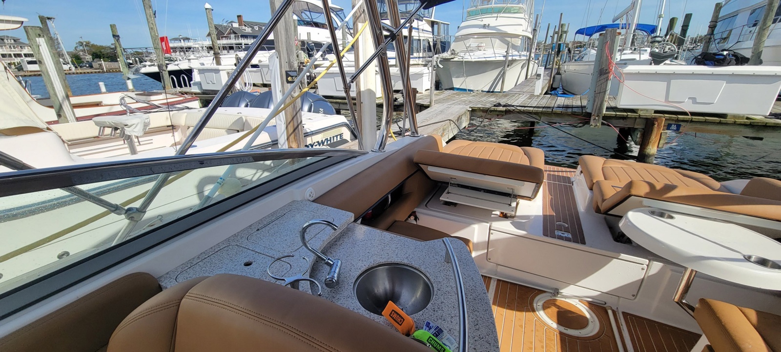 2008 Four Winns H310