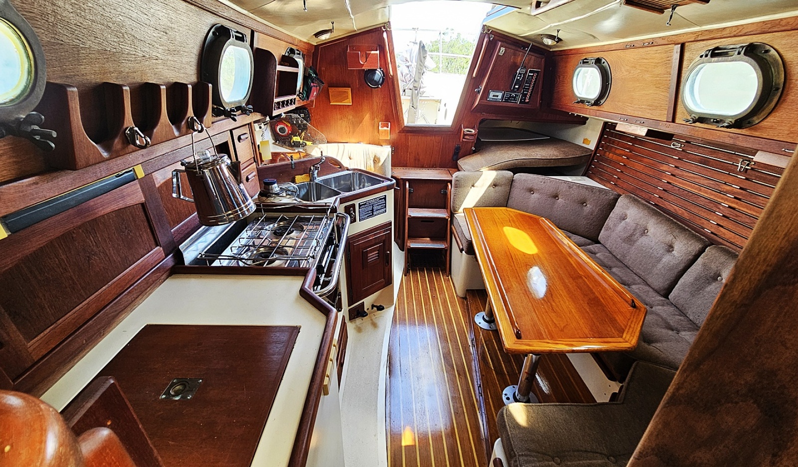 1980 Pacific Seacraft Orion 27