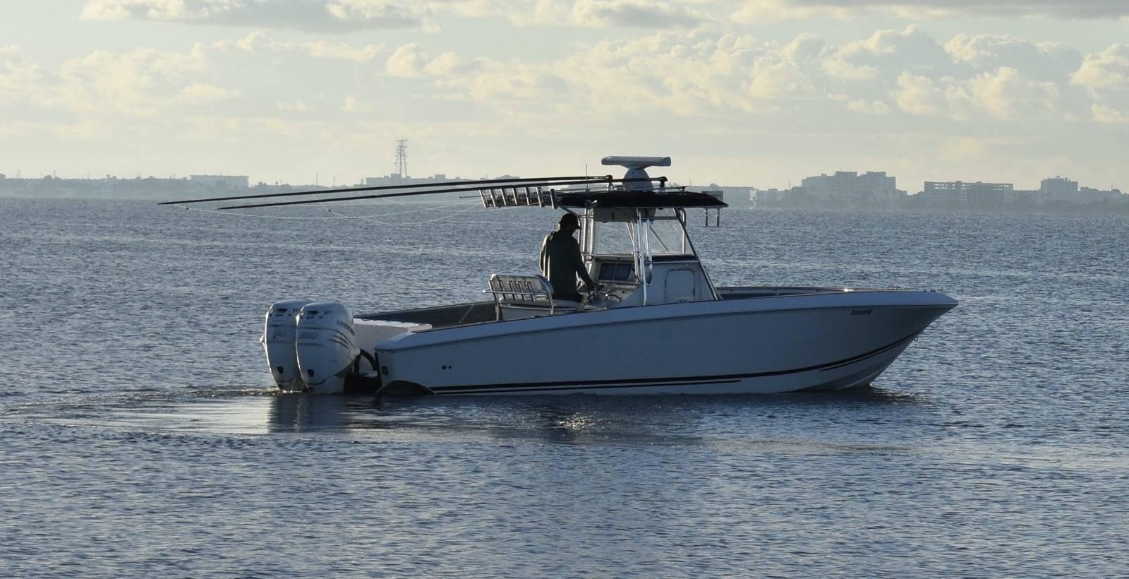 2008 Fountain 32 CC