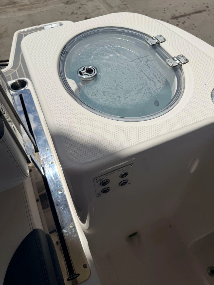 2019 Robalo 