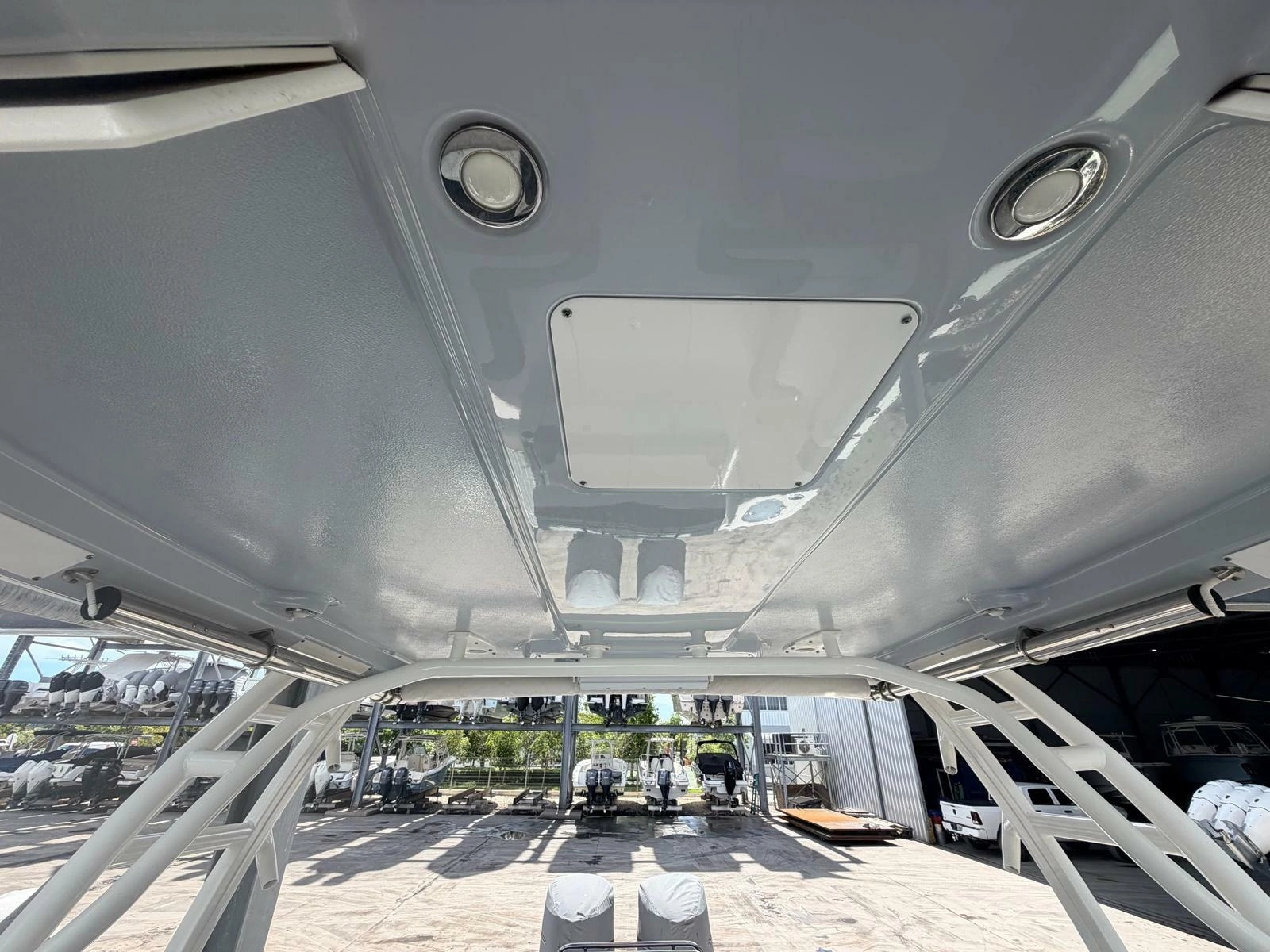 2019 Robalo 