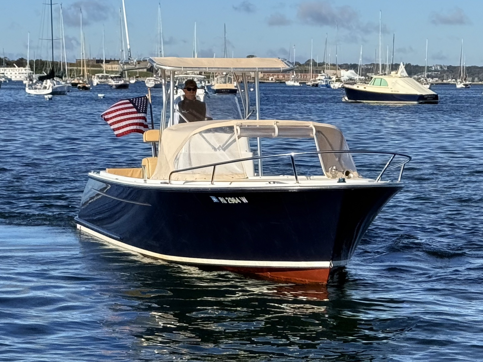 2010 Vanquish 24 Runabout