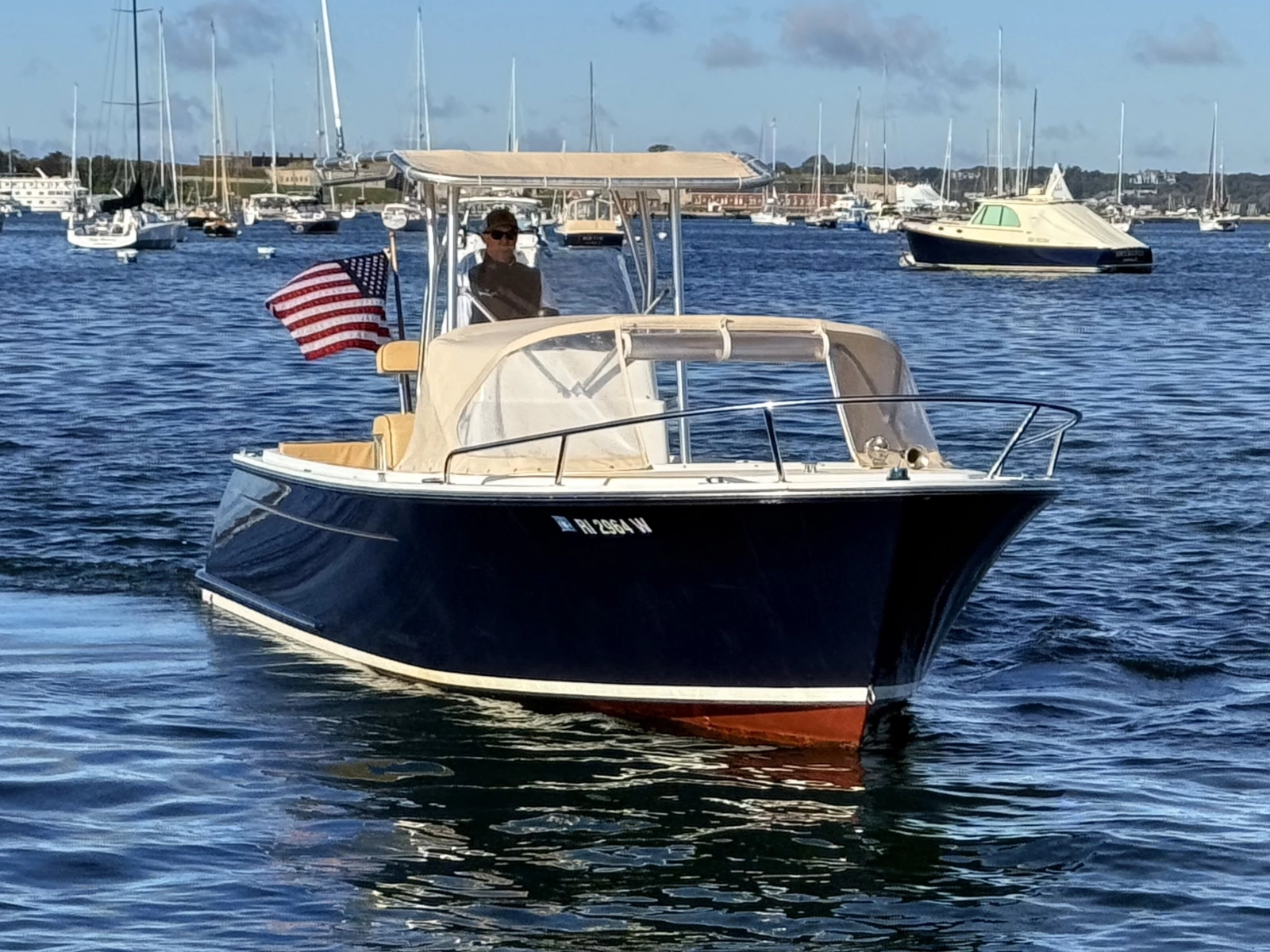 2010 Vanquish 24 Runabout