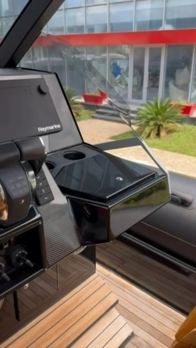 2022 Technohull 38 Grand Sport