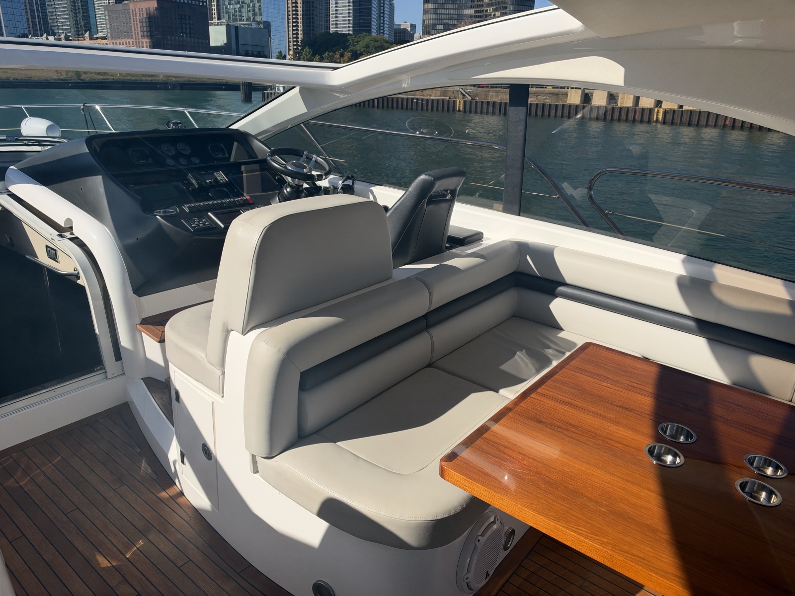 2014 Sunseeker 60 Predator