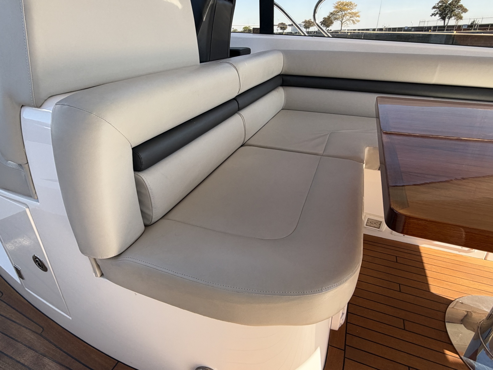 2014 Sunseeker 60 Predator