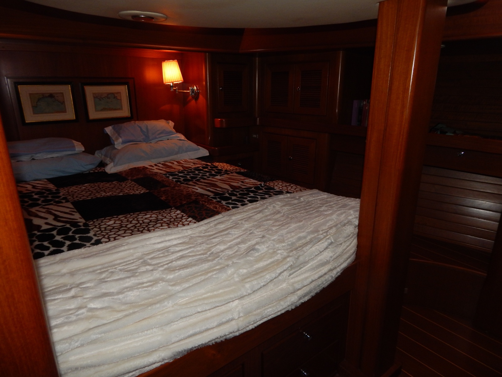 2002 North Wind 58 — Deep Blue