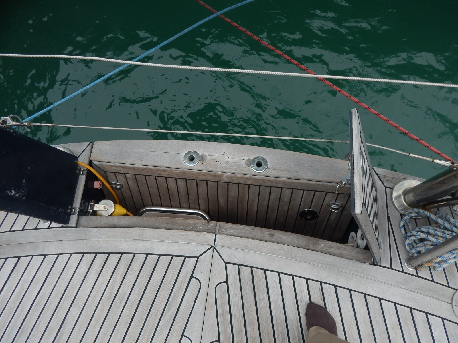 2002 North Wind 58 — Deep Blue