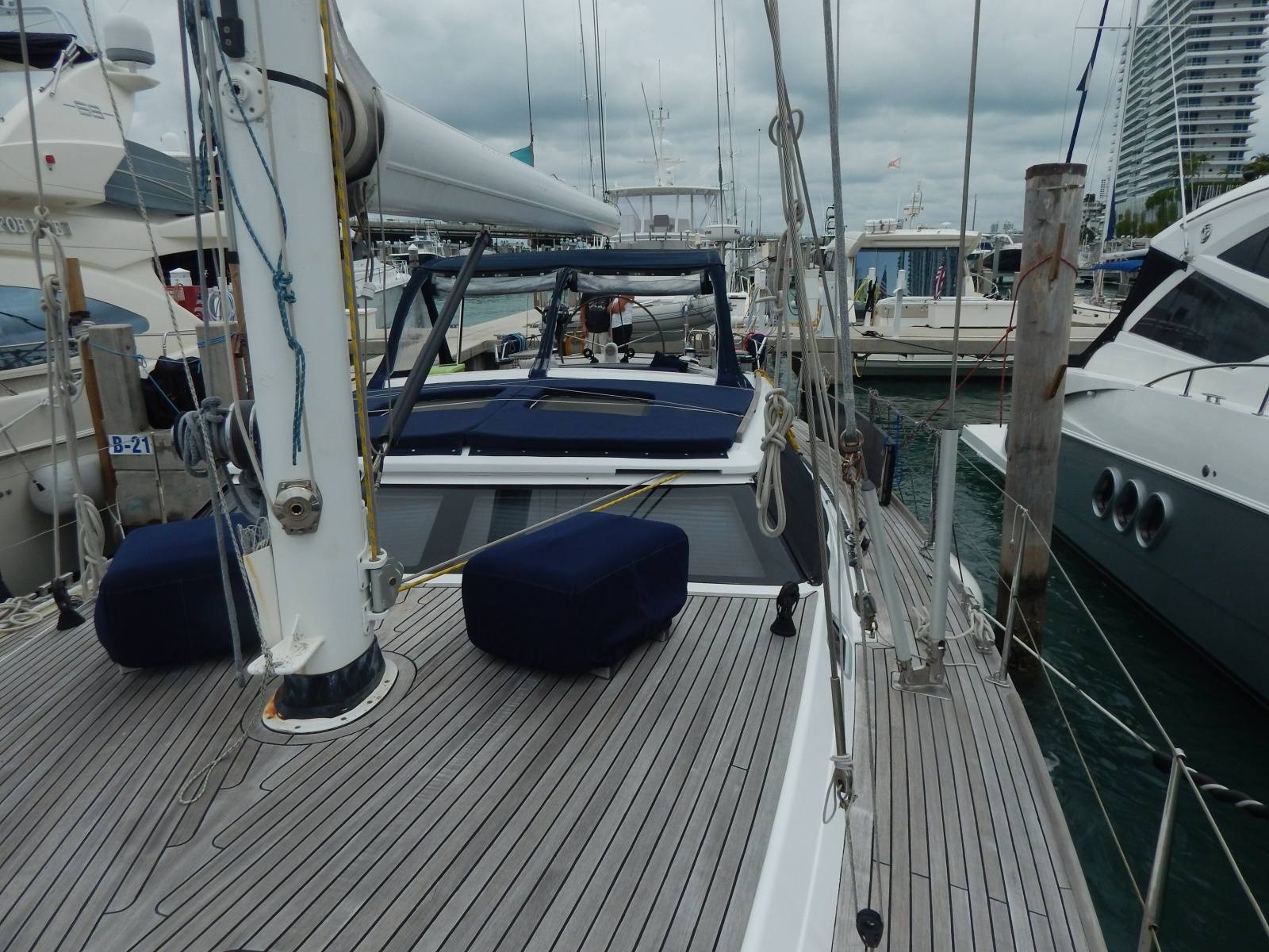 2002 North Wind 58 — Deep Blue