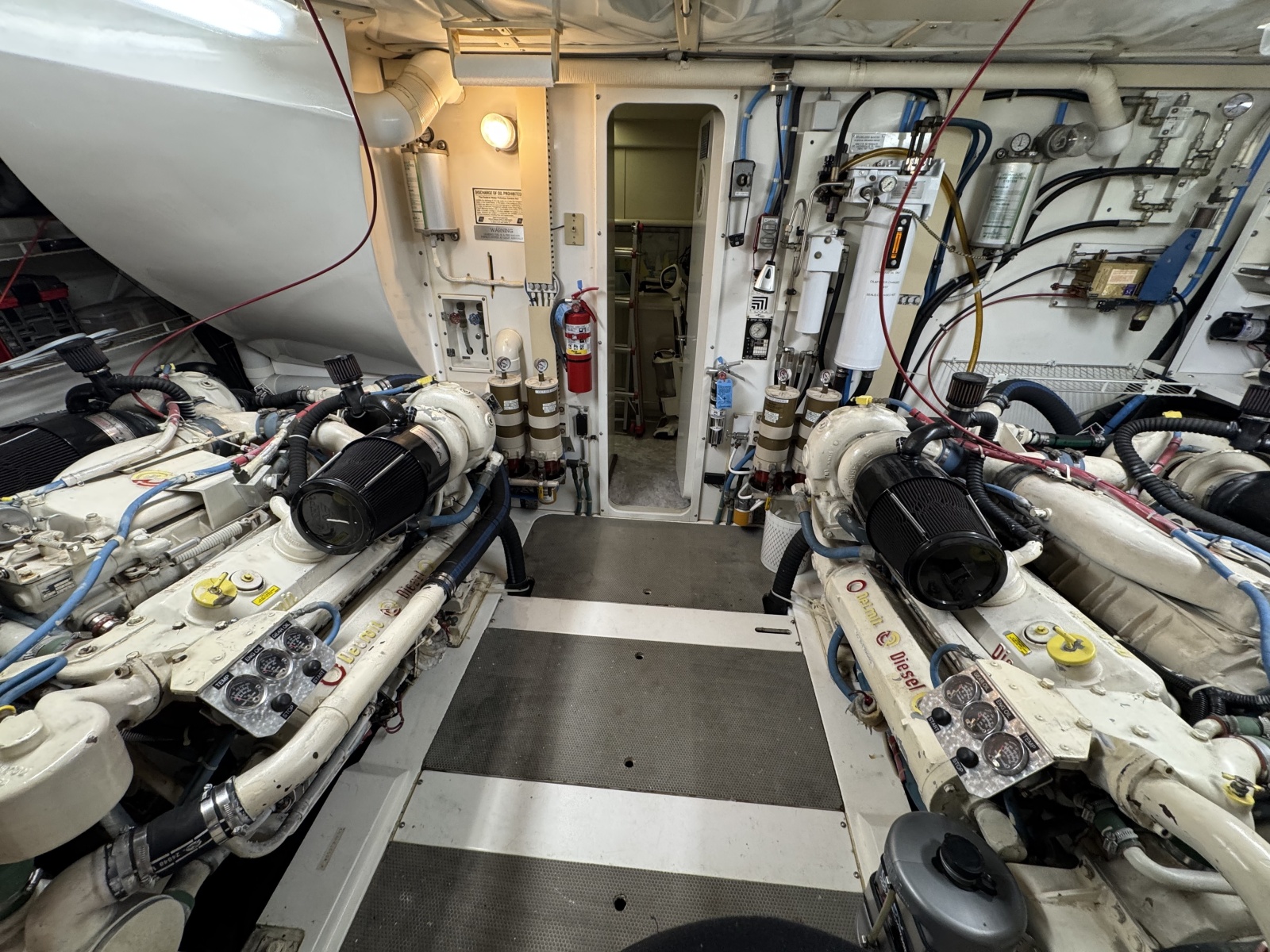 1990 Viking 55 MOTOR YACHT WIDE BODY