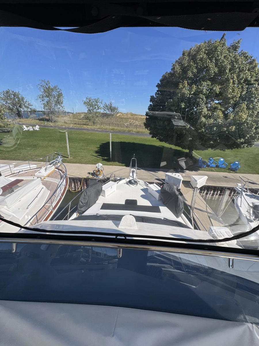 1990 Viking 55 MOTOR YACHT WIDE BODY