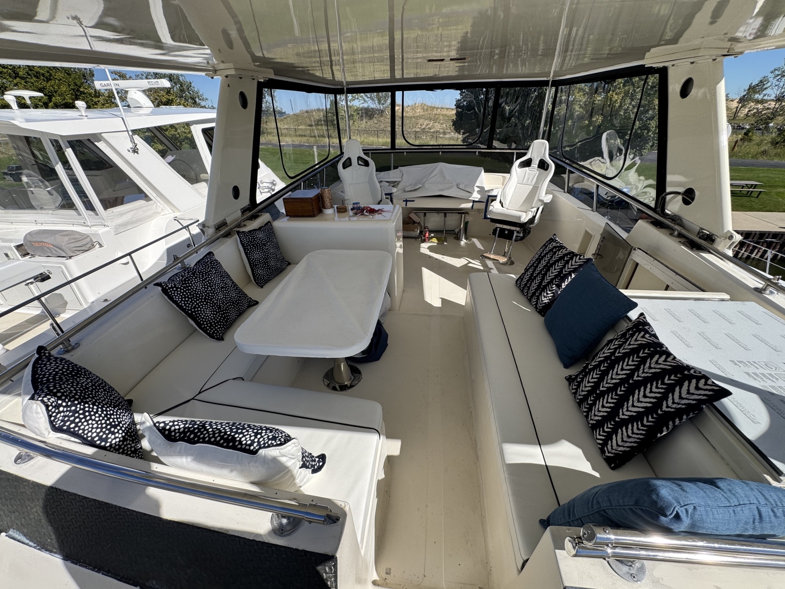1990 Viking 55 MOTOR YACHT WIDE BODY
