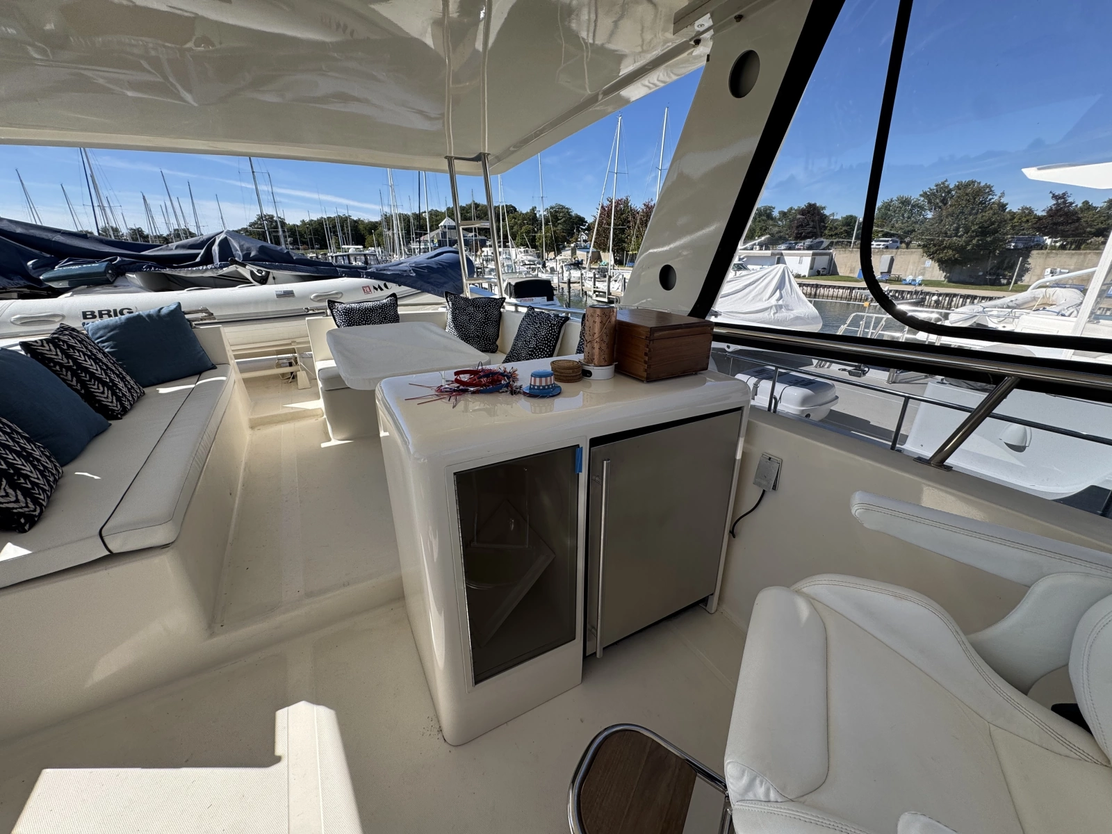 1990 Viking 55 MOTOR YACHT WIDE BODY
