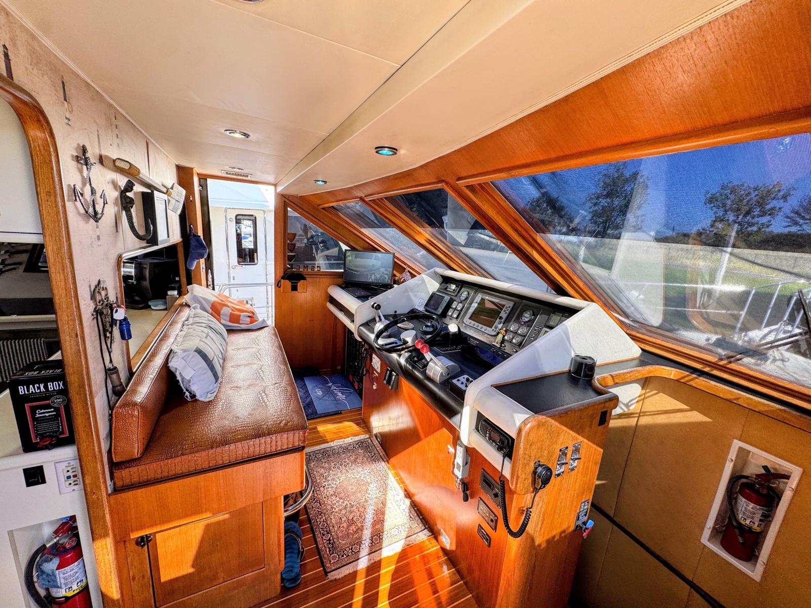 1990 Viking 55 MOTOR YACHT WIDE BODY