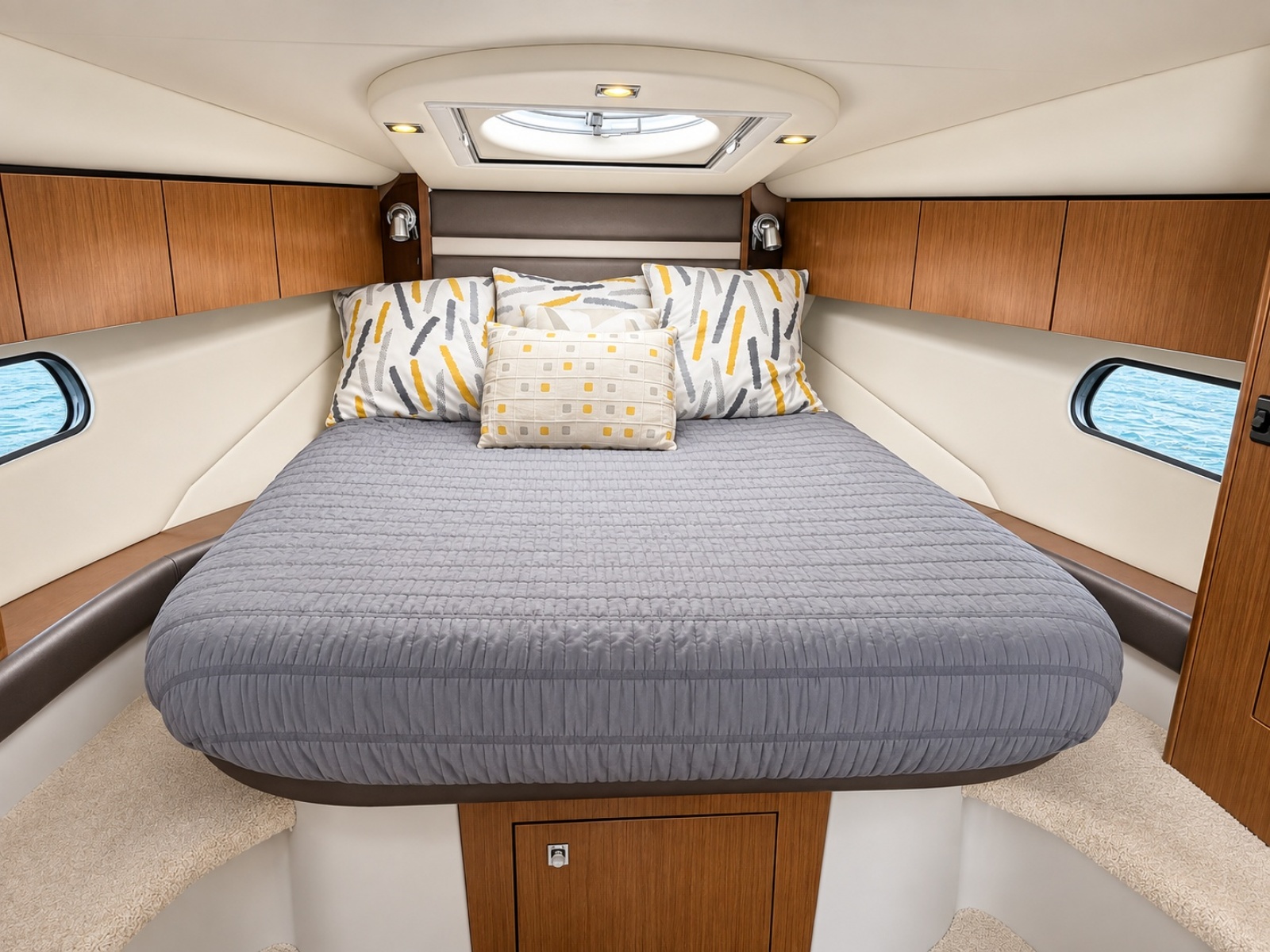 2020 Cruisers Yachts 35 Express