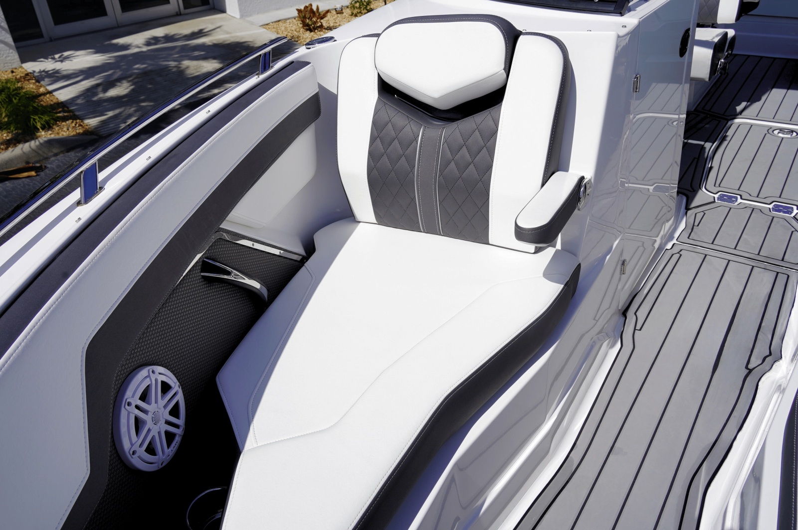 2023 Monterey 275SS